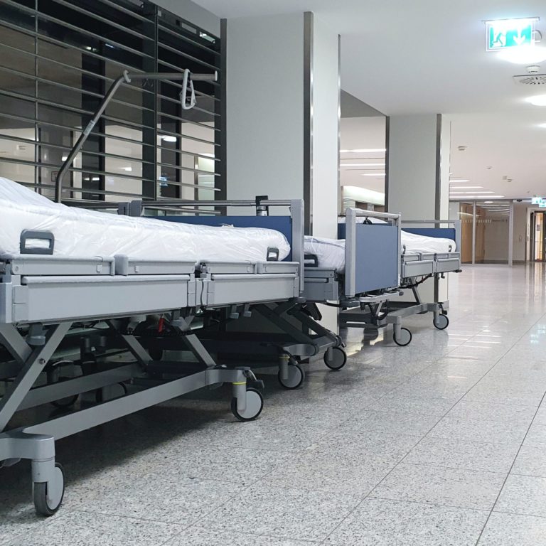 Contention et liberté d’aller et venir